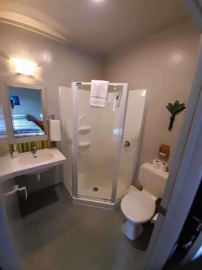 Piha Beachstay Accommodation Экстерьер фото